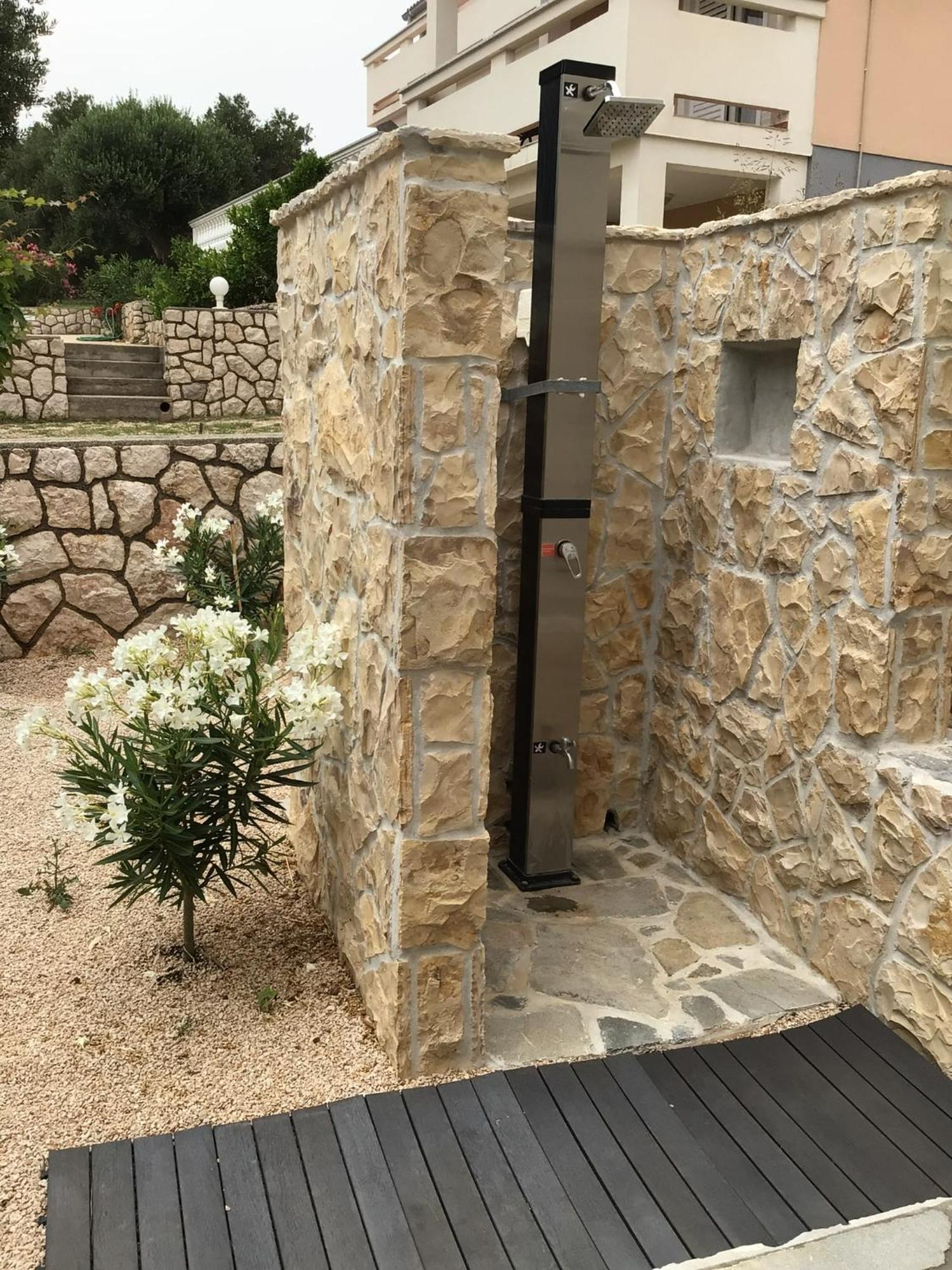 Moderner Bungalow Mit Meerblick ルン エクステリア 写真
